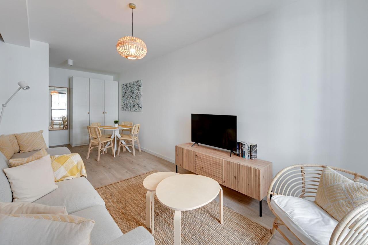 Szafarnia Marina & City Center By Downtown Apartments Гданск Екстериор снимка